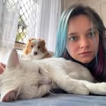 Amber Pettit - @ambibubs - Instagram
