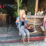 Amber Tanner - @4girlshegave - Instagram