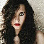 Amber Usher - @demilovato2025 - Instagram