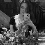 𝒜𝓂𝑒𝓁𝒾𝒶 - @amelia_flora_ - Instagram