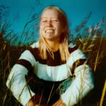 Amelia Maxwell - @ameliamaxwellgirlandband - Instagram