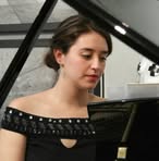 Amelie Chan - Facebook
