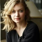 Amelie Hunter - Facebook
