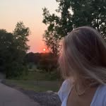 Amélie Rousseau - @amelie__ross - Instagram