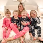 Amy Sutherland - @twothentwinscloset - Instagram