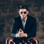 Amir Ozgur - Facebook