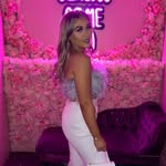 @amyarnelll - Instagram