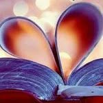 Amy LovesReading - @amybarbagallo - Instagram