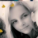 Amy Bayer - @bayer1617 - Instagram