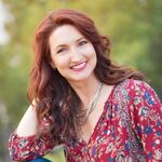 Amy Bridgestock - @amybridgebeauty - Instagram