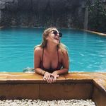 Amy Calvert - @amycalvert - Instagram