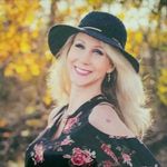 Amy Cavanaugh Paul - @amythecoolmomofannabelle - Instagram
