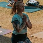 Amy Cerda - @ahimsamyogi - Instagram