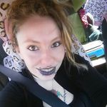 Amy Currier - @momma___takkleboxx - Instagram
