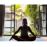 Amy Dana - @amdako_yoga - Instagram