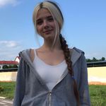 Amy Esteves - @amyesteves75 - Instagram