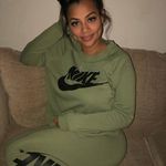Amy Roger Harold - @amyharold2 - Instagram
