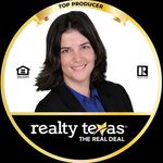 Amy McCallister - @amy.sells512 - Instagram
