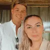 Amy & Rónan - @ditchinthe9to5 - TikTok