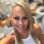 Amy Strasser - @astrass17 - Instagram