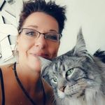 Sabine Sari - @amy_wesley_and_friends - Instagram