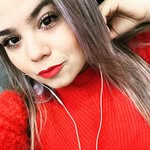 @anaalanis - Instagram