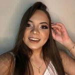 Ana Clara Silva - @kruegeranaclara - Instagram