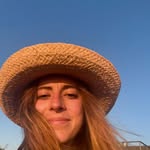 Ana Mackay - @anamackaay - Instagram