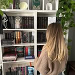 Andrea - @andrea_reads_alot - Instagram