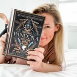 Andrea Lowry | Bookstagram - @andrea.c.lowry.reads - Instagram