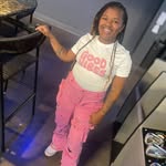 Andrea Cummings - @rhajnai.designs - Instagram