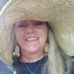 Andrea Loewen - @andrea.loewen.52 - Instagram