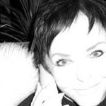 Andrea Pierce - @amagentablue - Instagram