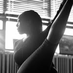Andrea Pyatt - @leggiyogigal - Instagram