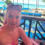 Andrea Silverman - @anne_zanne_silver - Instagram