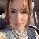 Andrea Danielle Tompkins - @losingmywicks - Instagram