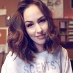 Andrea Tompkins - @monicaduran034 - Instagram