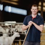 Andrew Cairns - @sheep_milker - Instagram