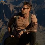 Andrew Gray - @adgwildlife - Instagram