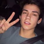 Andrr🏀 - @andrew__scarrill - Instagram