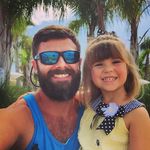 Andrew Willard - @_paterfamilias - Instagram