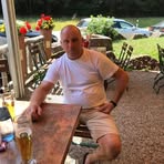 Andrzej Piechowski - Facebook