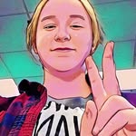 Lilly Bulmer - @a.ndy_b.ulmer - Instagram