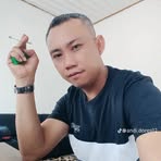 Andi Dores - Facebook