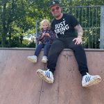 Andy Hook - @aandslaminateflooring - Instagram