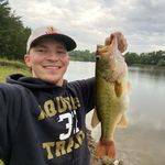 Andy Lyons - @andy.lyons.79827 - Instagram