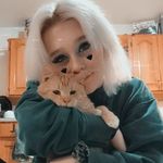 Angela DeVoe - @cat_mom903 - Instagram