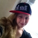 @angellyons_ - Instagram