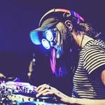 angela conrad - @mollygang420 - Instagram