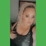 Angela Eldridge - @queen_bee1217 - Instagram